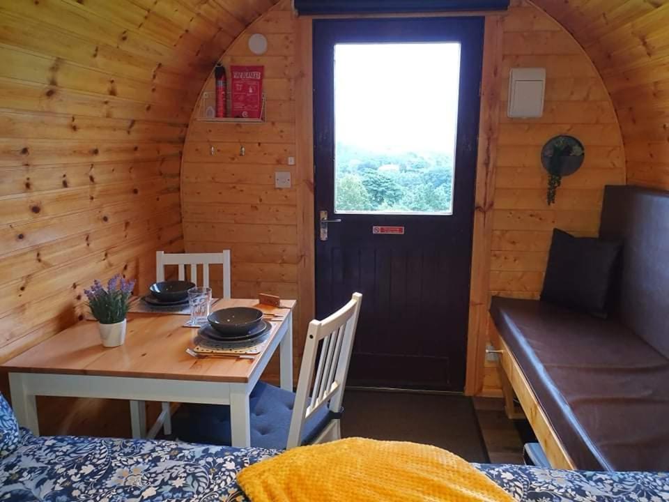 Hotel Gorse Hill Glamping à Newcastle  Extérieur photo